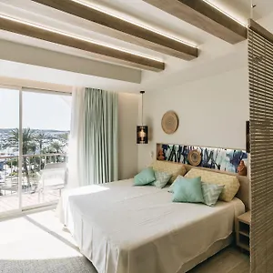 The White (adults Only) Appartement Sant Antoni de Portmany