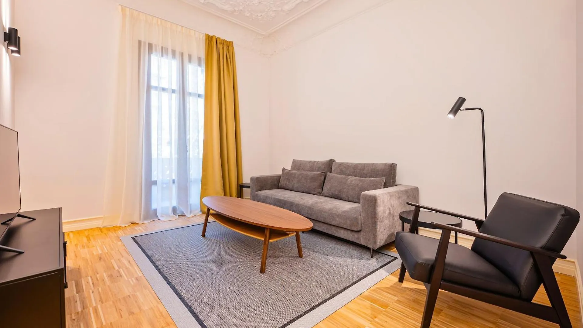 Sweett - Gran Via Apartment Barcelona 0*,  Spain
